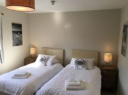The Waterfront Inn