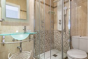 HA San Mateo Suites