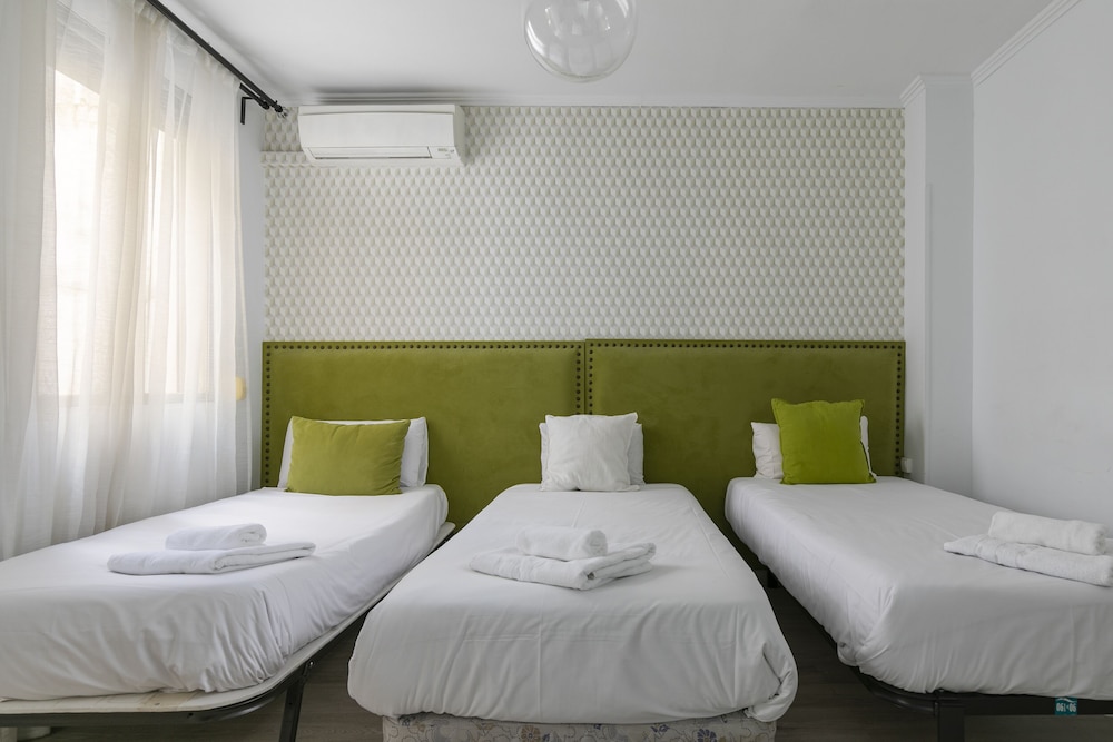 HA San Mateo Suites