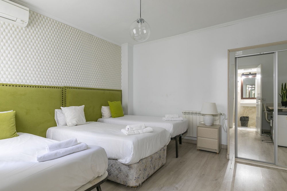 HA San Mateo Suites