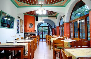 Faraggi Hotel