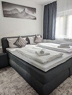 Hotel Ari