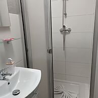 Hotel Ari