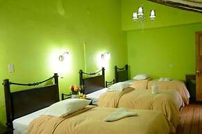 Qorichaska Hostel