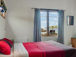 Surat Bay Lodge, Motel and Backpackers