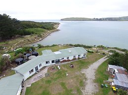 Surat Bay Lodge, Motel and Backpackers