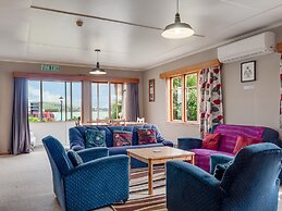 Surat Bay Lodge, Motel and Backpackers