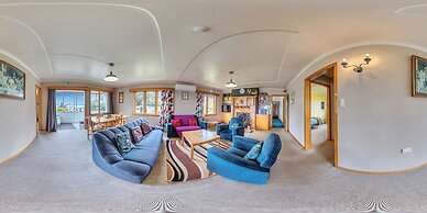 Surat Bay Lodge, Motel and Backpackers