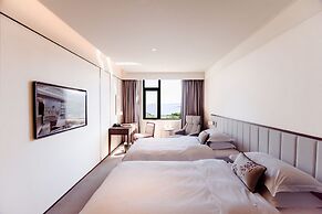 Weihaiwei Hotel