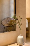 J&G Suites