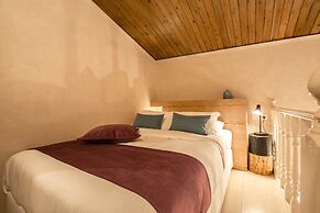 J&G Suites