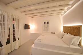 Evlalia Studios & Villas