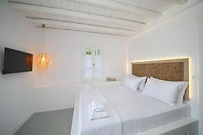 Evlalia Studios & Villas