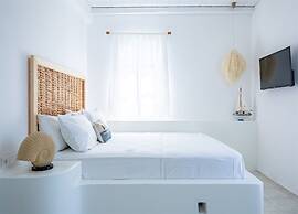 Evlalia Studios & Villas