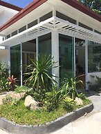 Field-d House