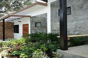 Field-d House