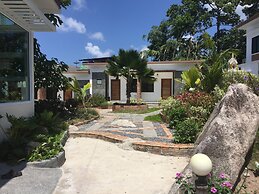 Field-d House