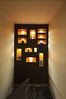 Akoni Hotel