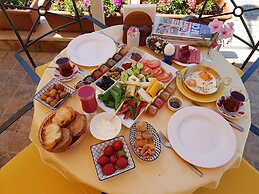 A&B Home Hotel