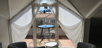 A&B Home Hotel