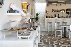 Iris Hotel