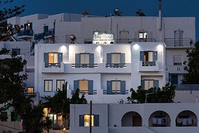 Iris Hotel