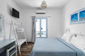 Iris Hotel