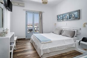 Iris Hotel