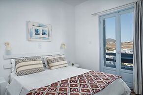Iris Hotel
