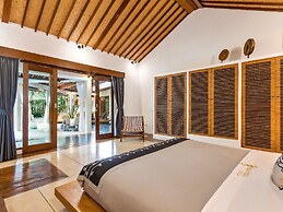 Villa Shantika by Villa Finder