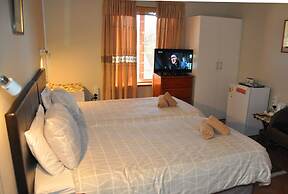 Hermanus AT HOME