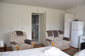 Hermanus AT HOME
