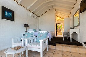 Dutton's Cove Guesthouse