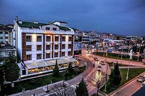 Teona Hotel