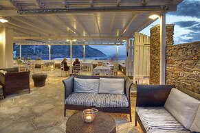 Delfini Hotel