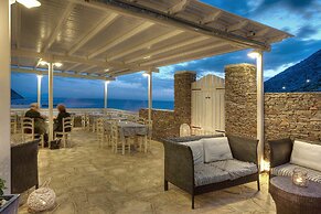 Delfini Hotel