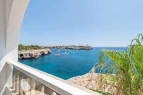 Orange Colom Seaside Apartments