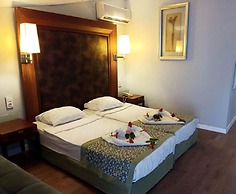 More Hotel