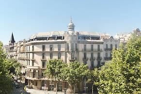 Som Nit Triomf