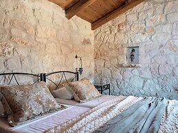 Diamond Suites