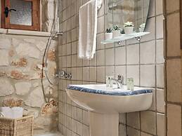 Diamond Suites