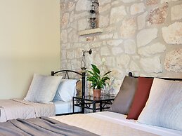 Diamond Suites