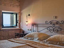 Diamond Suites