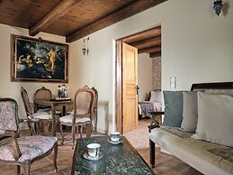Diamond Suites