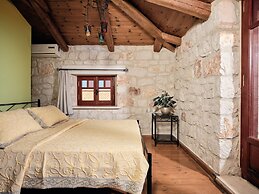 Diamond Suites