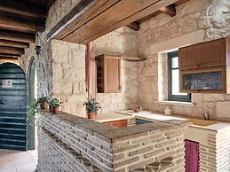 Diamond Suites