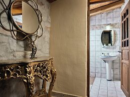 Diamond Suites