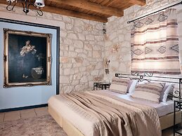Diamond Suites