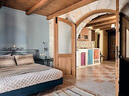 Diamond Suites