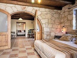 Diamond Suites